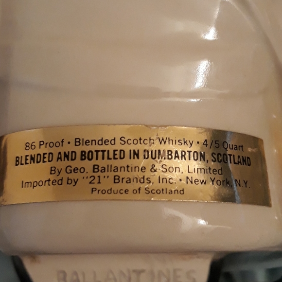 Vintage Ballantines Whiskey Fisherman Decanter - Picture 5 of 5